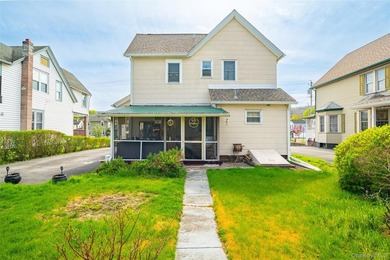 Welcome to this spacious and versatile home offering over 1,400 - photo 24