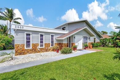 Stunning Beautiful Home Relaxing Patio and 2 cars Garage. This - photo 1