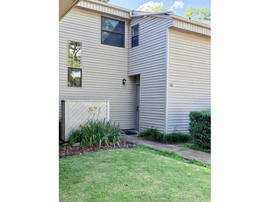 Move-in ready & a great value, this well-maintained Lakewood - photo 1