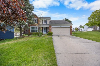 Beautifully situated on a corner lot in a desirable neighborhood - photo 2