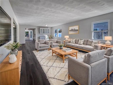 Welcome to this beautiful 3 bedroom, 2 bathroom home located at - photo 2