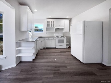 Welcome to this beautiful 3 bedroom, 2 bathroom home located at - photo 7