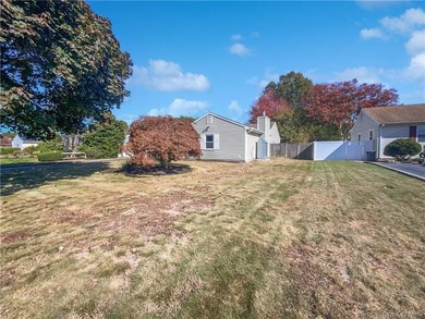 Welcome to this beautiful 3 bedroom, 2 bathroom home located at - photo 10