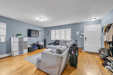 Excellent Investment Find! This Semi-Detached Brick Two Family - photo 2