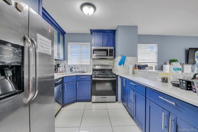 Excellent Investment Find! This Semi-Detached Brick Two Family - photo 6
