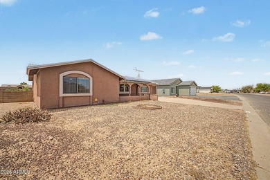 Opportunity awaits! This 3 bedroom, 2 bathroom home offers 1,112 - photo 4