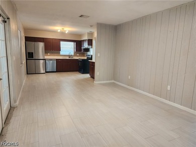 This 1657 square foot single family home has 4 bedrooms and 2.0 - photo 5