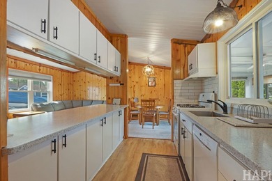 Welcome to your serene waterfront retreat on Nippersink Creek! - photo 11