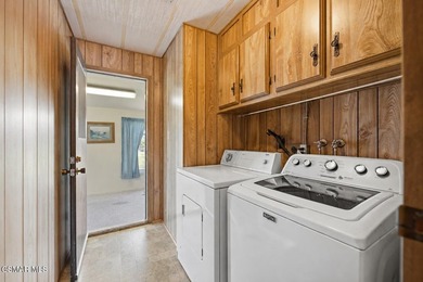 Welcome to Poinsettia Gardens, Ventura's most sought-after 55+ - photo 16