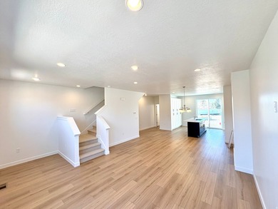 Great Salt Lake Townhome/Townhouse For Sale in Layton Utah