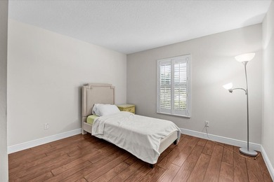 Welcome to this charming 3-bedroom, 2-bathroom home offering - photo 22