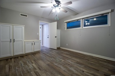 Catch a glimpse of Lake Hamilton from this charming upstairs - photo 23