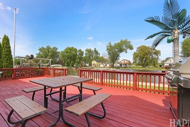 Welcome to your serene waterfront retreat on Nippersink Creek! - photo 28