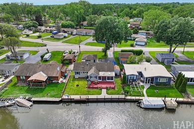 Welcome to your serene waterfront retreat on Nippersink Creek! - photo 35