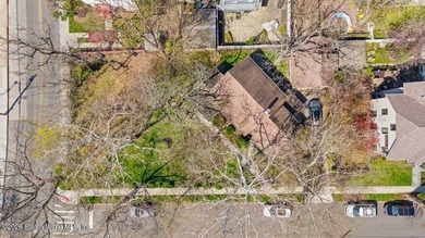 Step into a rare piece of Staten Island history with the iconic - photo 38