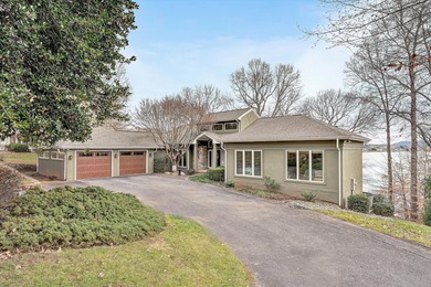 Smith Mountain Lake Home For Sale in Wirtz Virginia