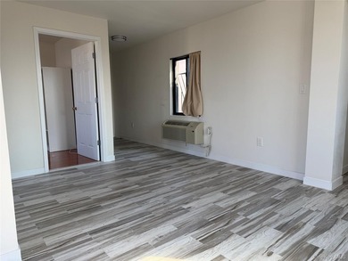 Discover this bright and spacious 1-bedroom + 1 home office - photo 5