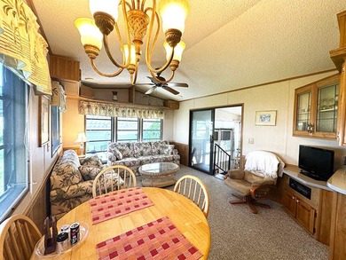 This charming 768 square foot Park Model home in Bonita Terra is - photo 4