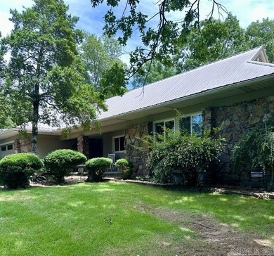Lovely home on the Indian Hills Golf Course. 3 Bedroom 2 and 1/2 - photo 5