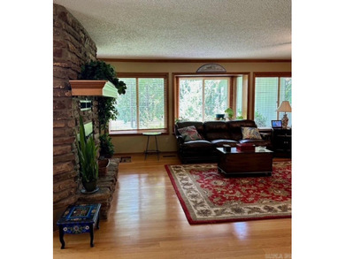 Lovely home on the Indian Hills Golf Course. 3 Bedroom 2 and 1/2 - photo 10