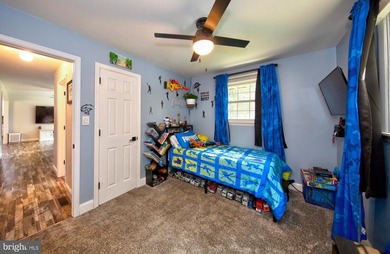 Impressive Brick Rancher with Oversized 2 Car Attached Garage & - photo 22