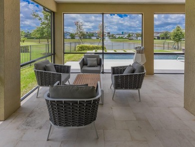 Welcome to this exceptional single-family residence in the Oak - photo 25