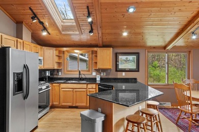 Lake Arrowhead Pines Course! This well-maintained, 3 BD, 3 BA, 3 - photo 3