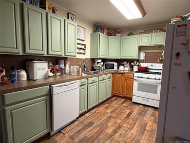 729 Cavalry St - photo 5