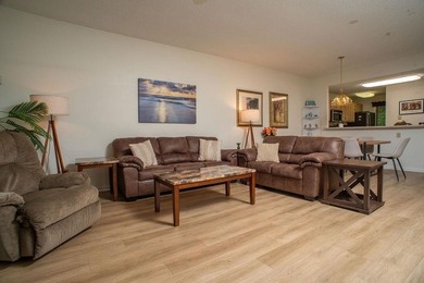 Come check out this well maintained 2bdrm fully furnished top - photo 11