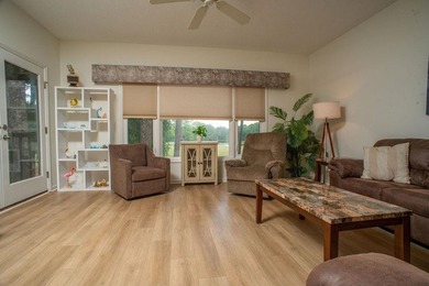 Come check out this well maintained 2bdrm fully furnished top - photo 13