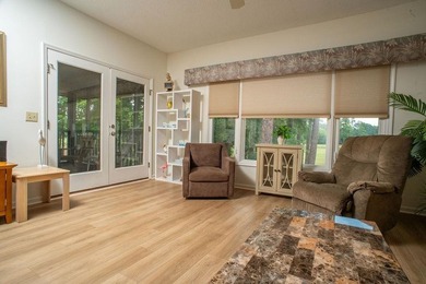 Come check out this well maintained 2bdrm fully furnished top - photo 15