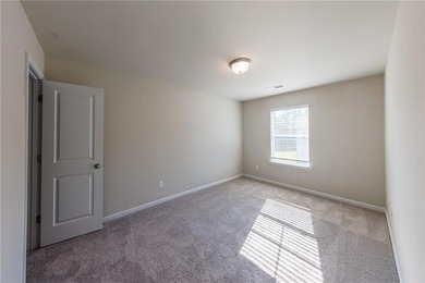 Welcome to this stunning 3 years old, end of unit 3 bedroom - photo 15