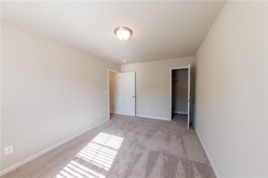 Welcome to this stunning 3 years old, end of unit 3 bedroom - photo 16