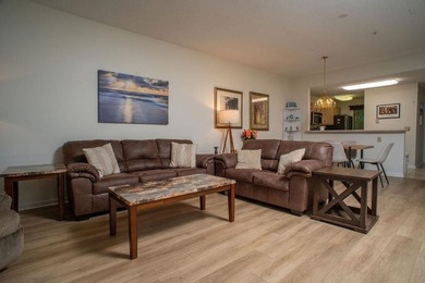 Come check out this well maintained 2bdrm fully furnished top - photo 19