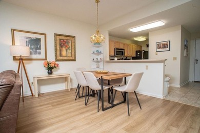 Come check out this well maintained 2bdrm fully furnished top - photo 22