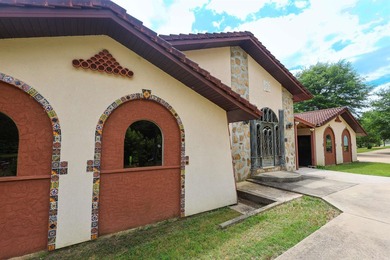 Discover a one-of-a-kind Spanish-inspired retreat located - photo 5