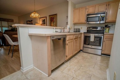 Come check out this well maintained 2bdrm fully furnished top - photo 30