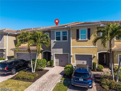 Check out this meticulously maintained townhome in the stunning - photo 1