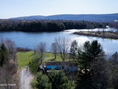 Lake Quinn Home Sale Pending in Waymart Pennsylvania