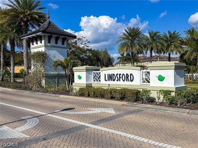 Check out this meticulously maintained townhome in the stunning - photo 4