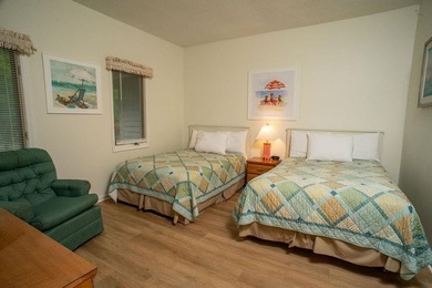 Come check out this well maintained 2bdrm fully furnished top - photo 40