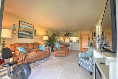 Step into a tastefully, fully furnished 2nd-floor condominium in - photo 6