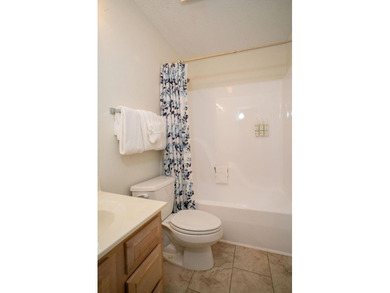 Come check out this well maintained 2bdrm fully furnished top - photo 52