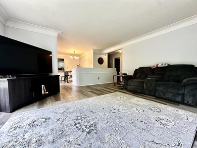Calling all nature lovers! This tranquil property offers a 4 - photo 5