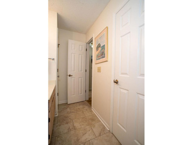 Come check out this well maintained 2bdrm fully furnished top - photo 59