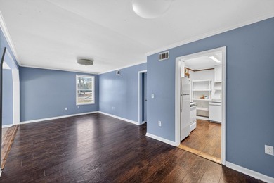 An investor's dream! Brick, ranch home located across the street - photo 7