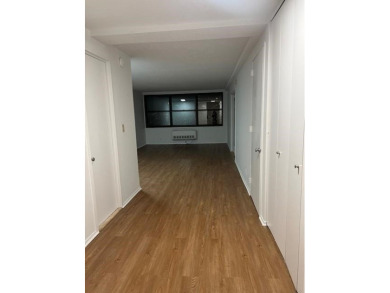 COME TO THE PENTHOUSE FLOOR OF GALAXY ONE BEDRMS! YOU WILL BE