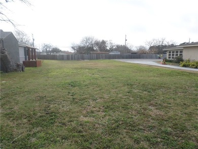 Great opportunity to build your business on your own lot. There - photo 2