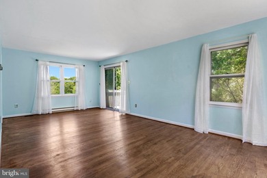 Room to spread out, seasonal river views, and a convenient - photo 6