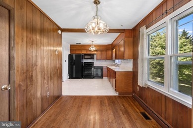 Room to spread out, seasonal river views, and a convenient - photo 10